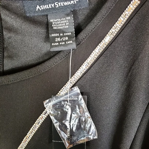 Ashley Stewart Black Rhinestone Trim Top Size 26/28 - Picture 4 of 6